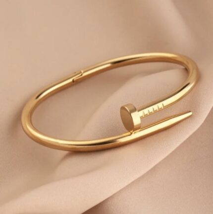 anti tarnish nail bracelet