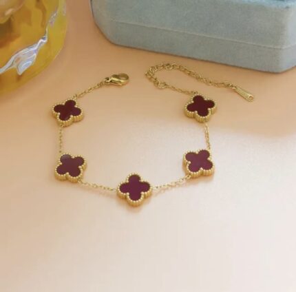 anti tarnish black clover chain bracelet