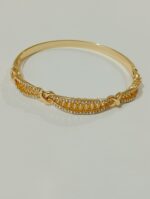 anti tarnish bracelet with gold polish