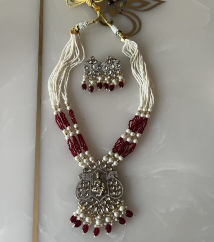 laxmi devi pendent beads multi color